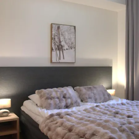 Διαμέρισμα Yllaes Ix 9502 *